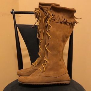 Minnetonka Knee High Leather Boot. New